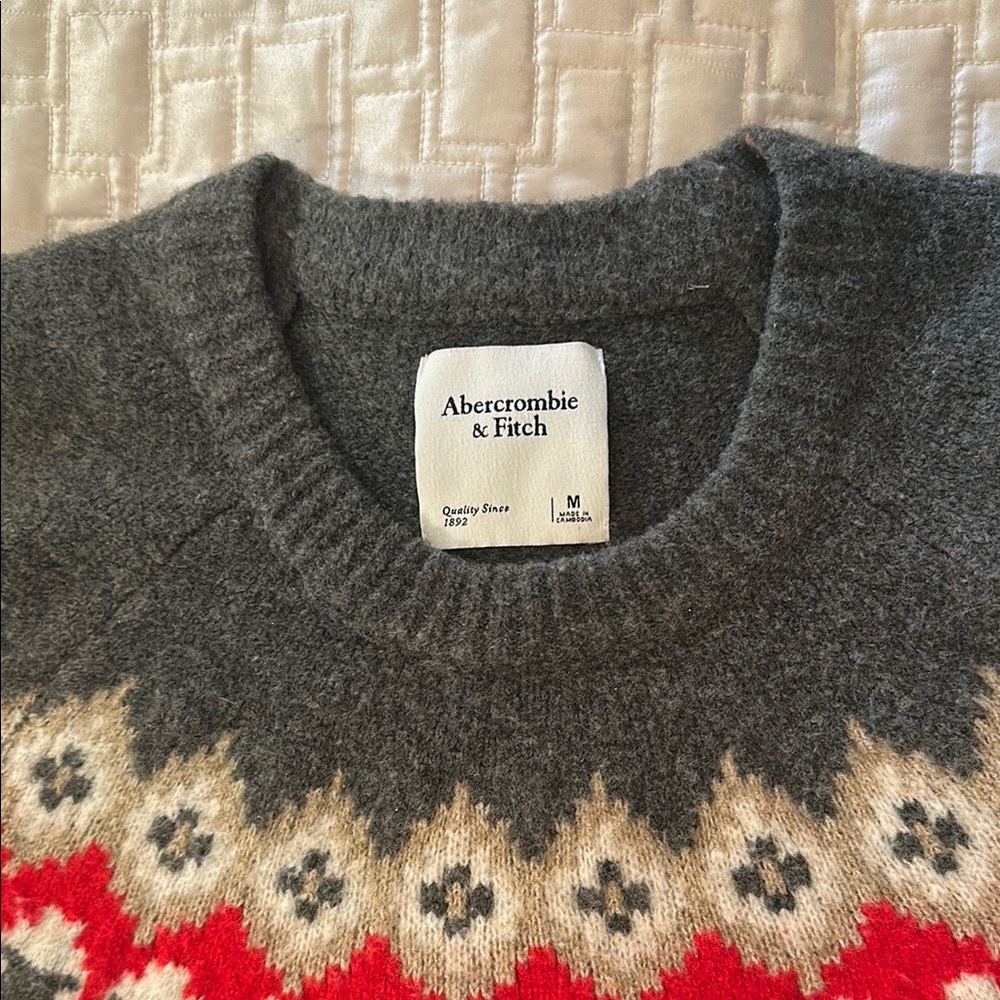 Abercrombie & Fitch Gray Crewneck Sweater with Red & Cream Fair Isle